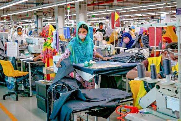 Yếu tố cốt lõi giúp dệt may Bangladesh thu hút nhiều đơn hàng trong năm 2023 có phải do sản xuất xanh?